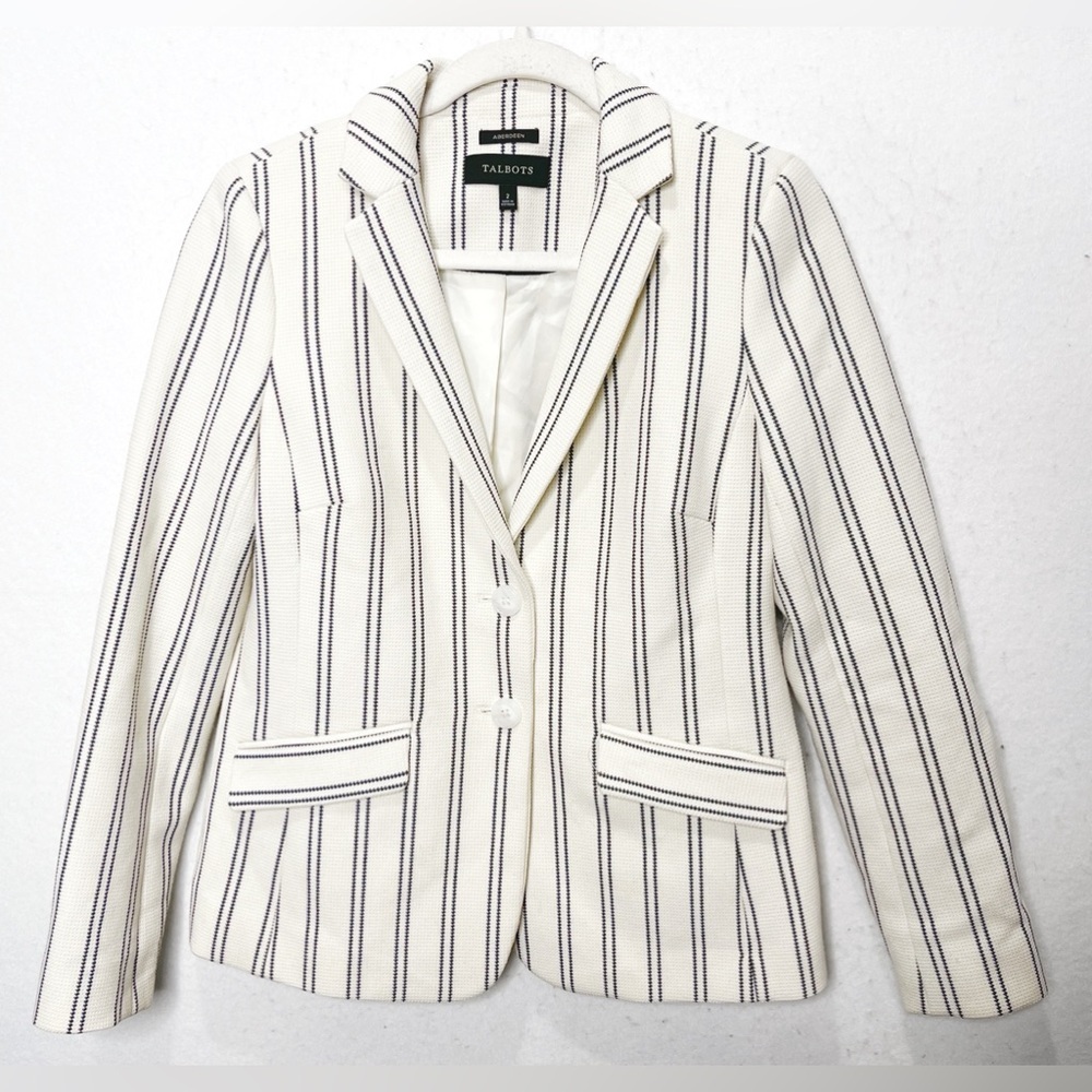 Talbots Aberdeen Knit Blazer Textured Ponte Stripe Blazer Size 2 White Black - Picture 3 of 9